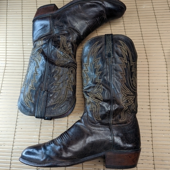 Lucchese \
